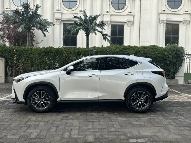 Lexus NX — Фото автомобиля 8