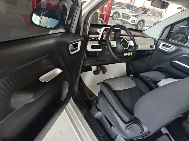 Wuling Hongguang Mini EV — Фото автомобиля 15