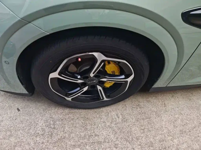 BYD Seal 06 GT — Фото автомобиля 22