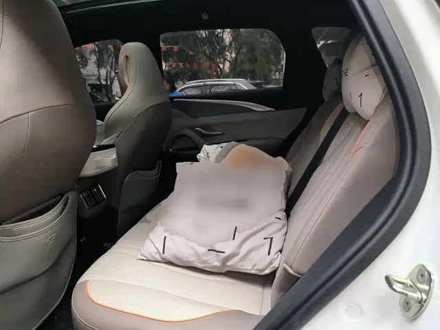 BYD Song Pro — Фото автомобиля 18