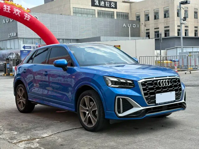 Audi Q2L — Фото автомобиля 3