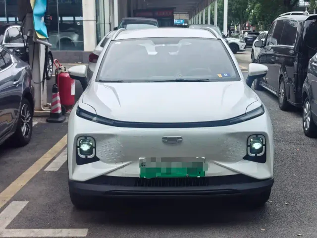Geely Geometry E Firefly — Фото автомобиля 2