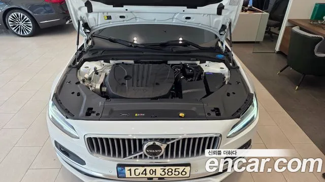 Volvo S90 — Фото автомобиля 6