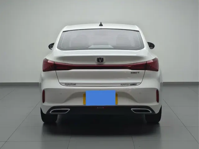 Changan Eado — Фото автомобиля 5