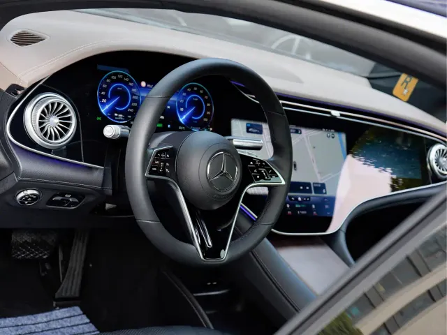 Mercedes-Benz EQS — Фото автомобиля 10