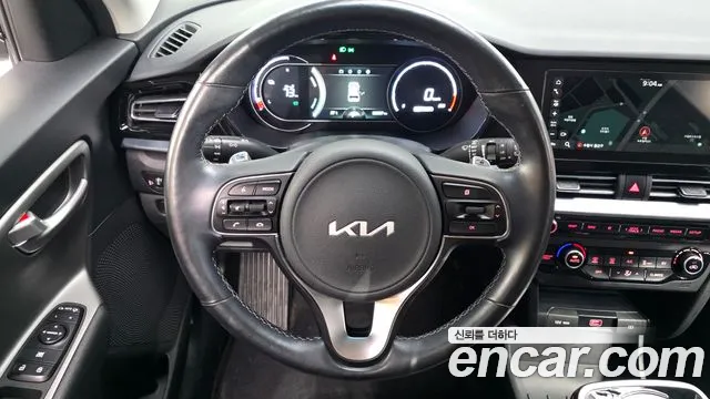 Kia Niro Niro Plus Air — Фото автомобиля 13
