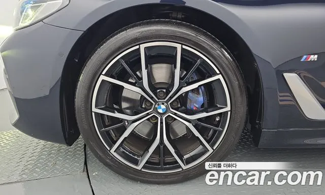 BMW 5 Series G30 — Фото автомобиля 5