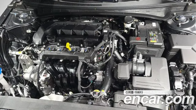 Hyundai Avante CN7 — Фото автомобиля 9