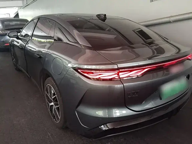 BYD Han L — Фото автомобиля 4