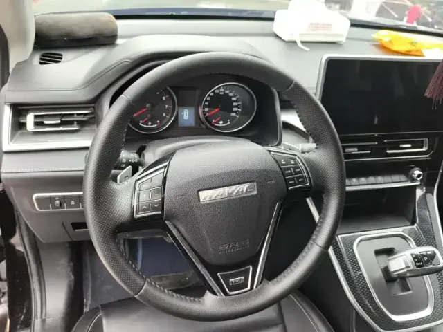 Haval M6 — Фото автомобиля 15