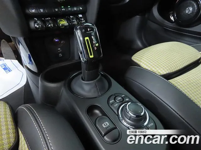 MINI Cooper Cooper Electric — Фото автомобиля 11