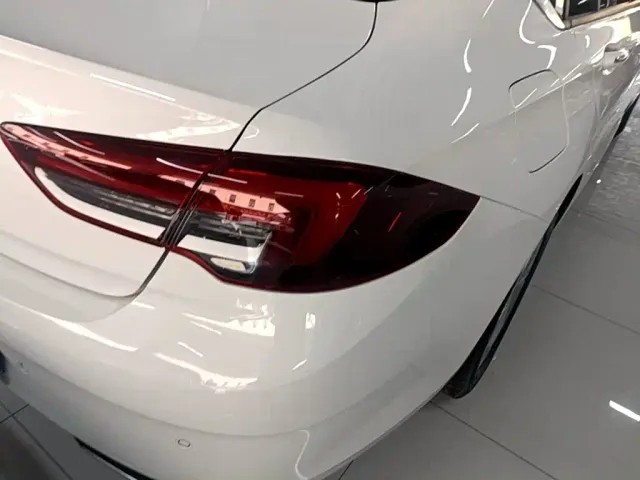 Buick Regal — Фото автомобиля 7