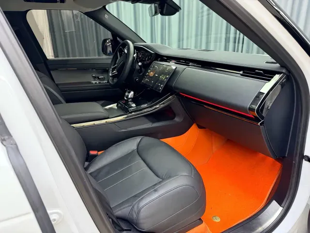 Land Rover Range Rover Sport — Фото автомобиля 20