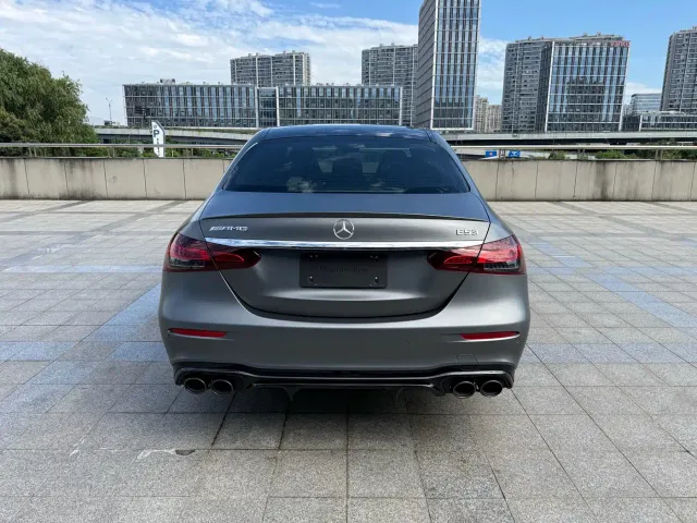 Mercedes-Benz E-Class AMG — Фото автомобиля 18