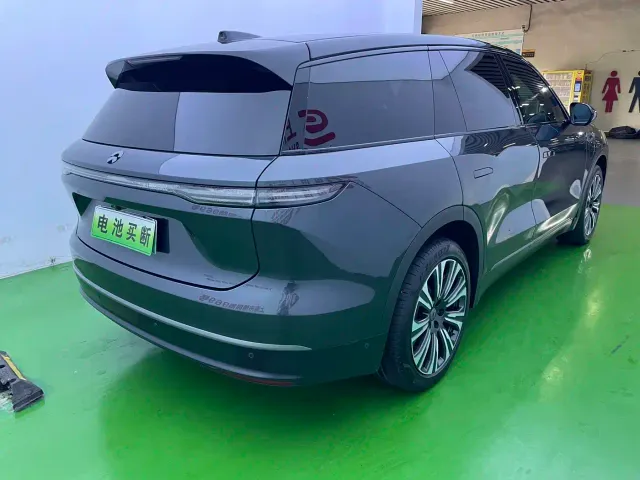 Nio ES8 — Фото автомобиля 14
