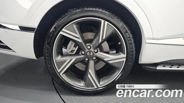 Genesis GV80 2.5T Бензин AWD — Фото автомобиля 3
