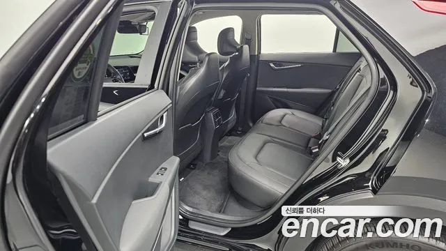 Kia Niro New — Фото автомобиля 29