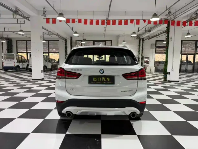 BMW X1 — Фото автомобиля 5