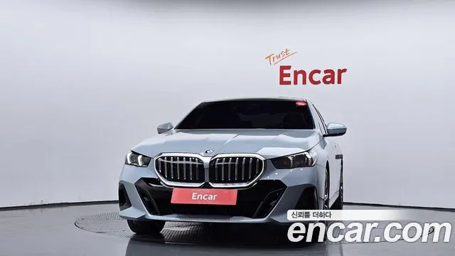 BMW 5-Series 5 серия (G60) 530i xDrive M Sport — Фото автомобиля 3
