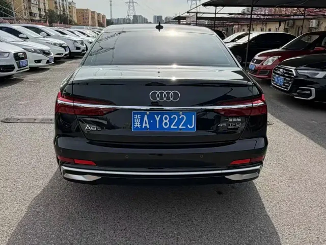 Audi A6L — Фото автомобиля 8