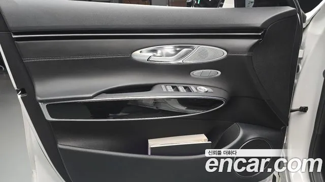 Genesis GV70 2.5T Бензин AWD — Фото автомобиля 22
