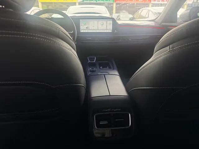 Chery Arrizo 8 — Фото автомобиля 6