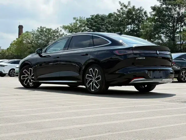 Baojun Xiangjing — Фото автомобиля 9