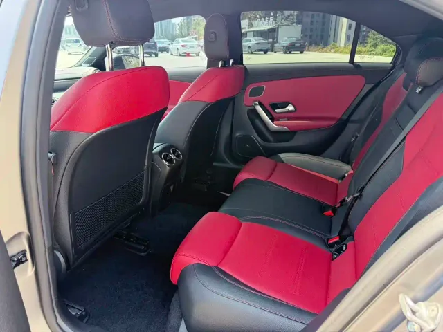 Mercedes-Benz A-Class AMG — Фото автомобиля 9