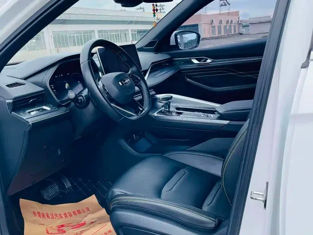 Geely Xingrui — Фото автомобиля 5