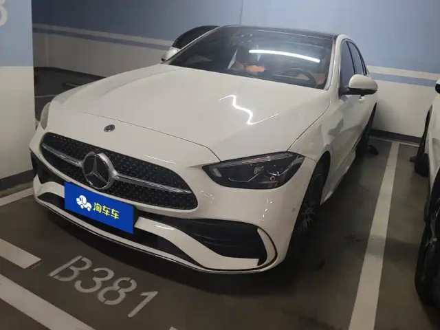 Фотография автомобиля — Mercedes-Benz C-Class