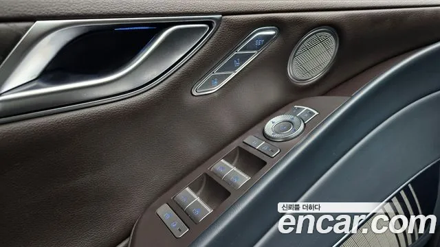 Genesis G80 Бензин 3.5 турбо AWD — Фото автомобиля 26