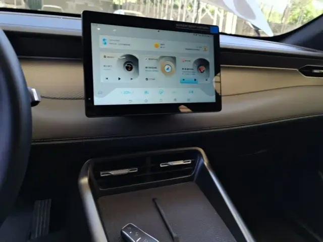 BYD Qin PLUS — Фото автомобиля 12