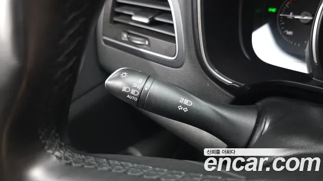 Renault-KoreaSamsung QM6 Новый QM6 2.0 GDe LE Signature 2WD — Фото автомобиля 30