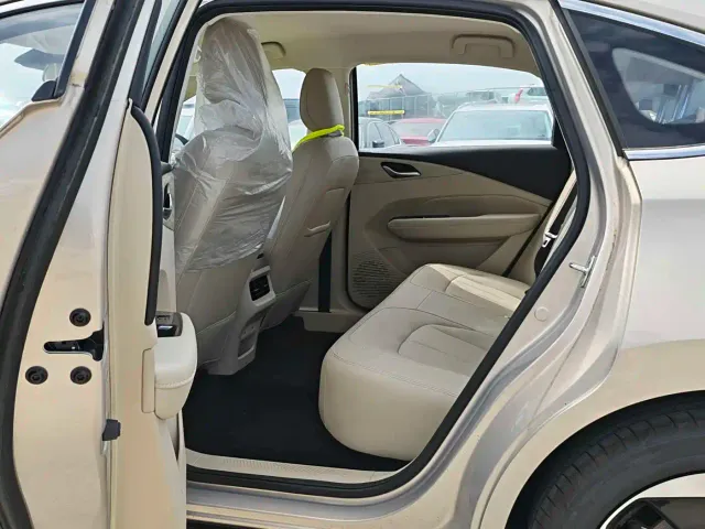 Wuling Starlight — Фото автомобиля 13