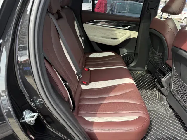 Geely Xingyue L — Фото автомобиля 12