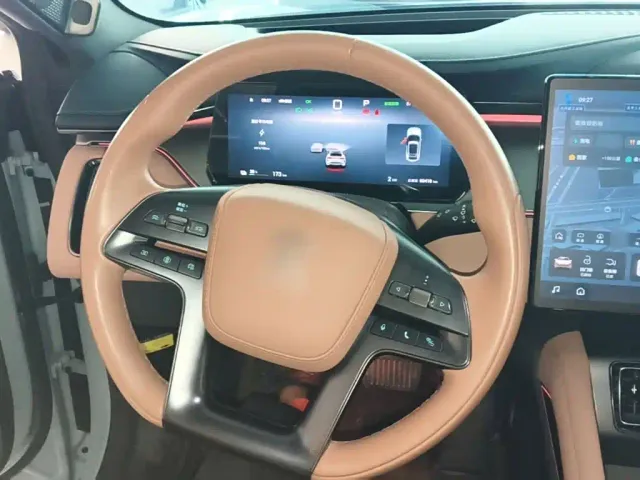 BYD Song L EV — Фото автомобиля 10