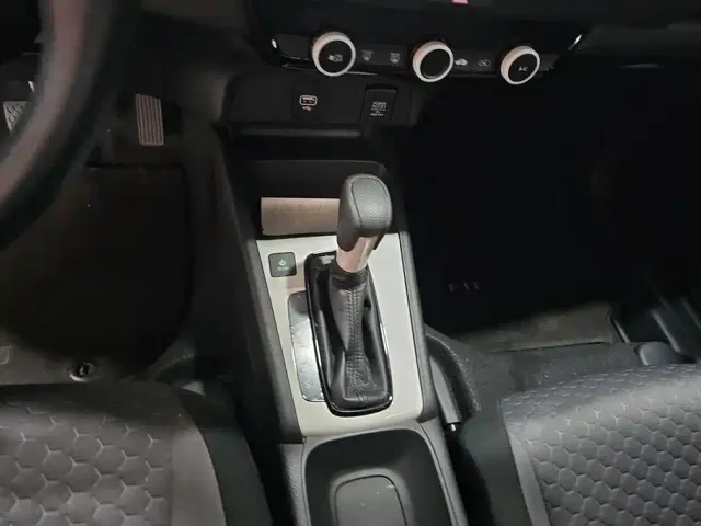Honda Fit — Фото автомобиля 16
