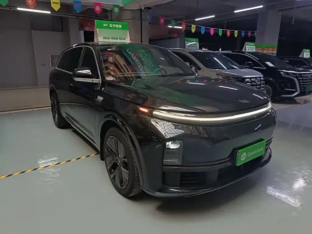 Li Auto L7 — Фото автомобиля 3