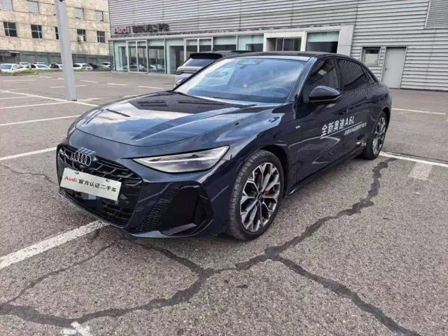 Фотография автомобиля — Audi A6L