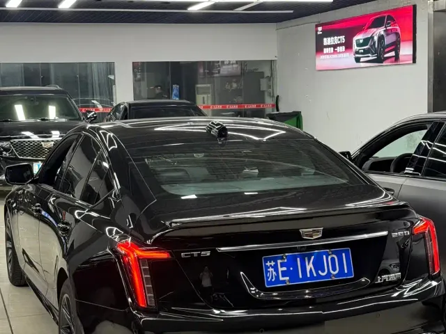 Cadillac CT5 — Фото автомобиля 5