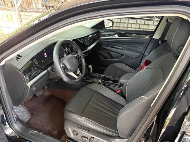 Volkswagen Passat — Фото автомобиля 9
