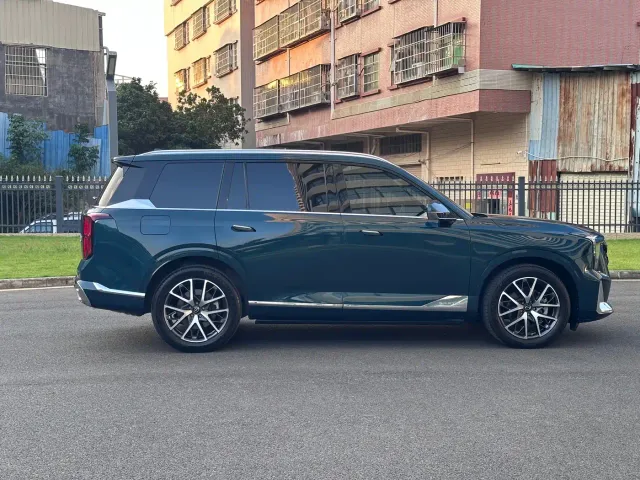 GAC Trumpchi GS8 — Фото автомобиля 10