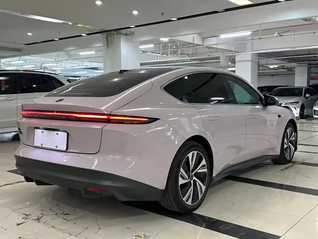Nio ET5 — Фото автомобиля 13