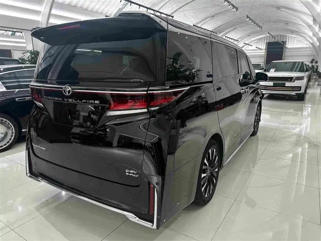 Toyota Vellfire — Фото автомобиля 16