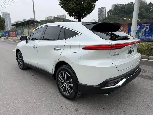 Toyota Harrier — Фото автомобиля 10