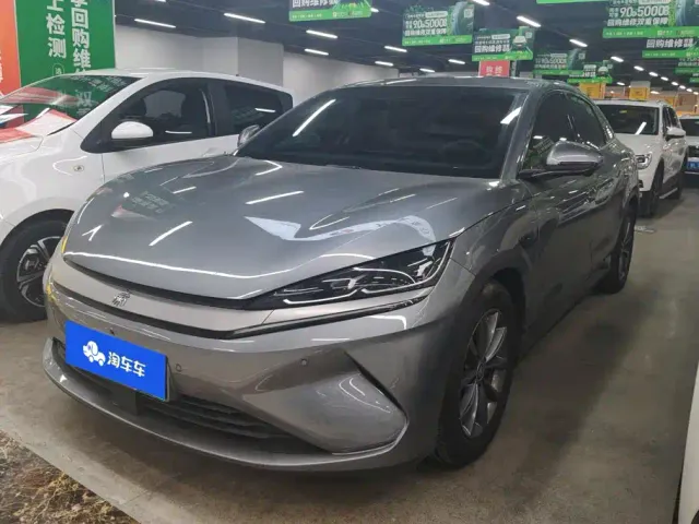 Фотография автомобиля — BYD Qin L