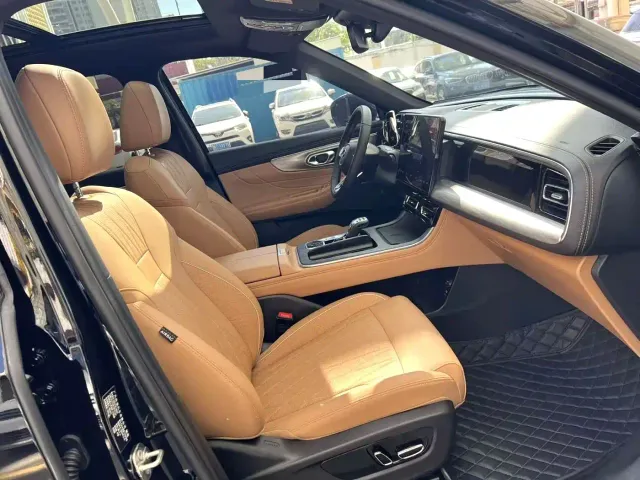 GAC Trumpchi GS8 — Фото автомобиля 4