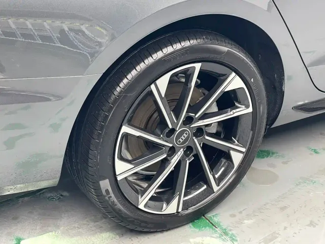 Audi A4L — Фото автомобиля 23