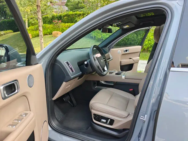 Li Auto Li Auto L7 2025 Max Smart Renewal Edition — Фото автомобиля 6