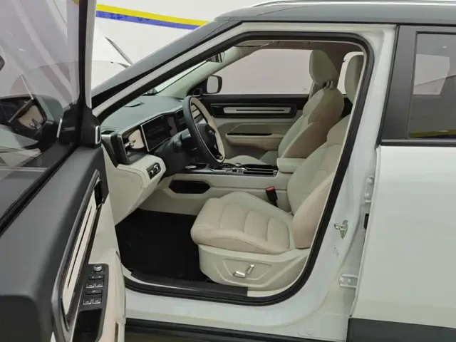 Geely ICON — Фото автомобиля 9
